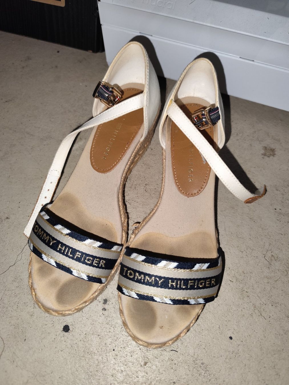 Tommy Hilfiger Scarpe da donna: Tommy Hilfiger High Heel Sandalette Gr38 – Usato da Oetwil an der Limmat venduto da Fernando-bras