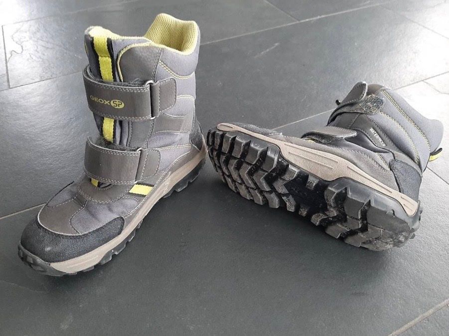 Geox Scarpe per ragazzi: Geox Winterschuhe Gr 35 – Usato da Thal venduto da Greentea1 1