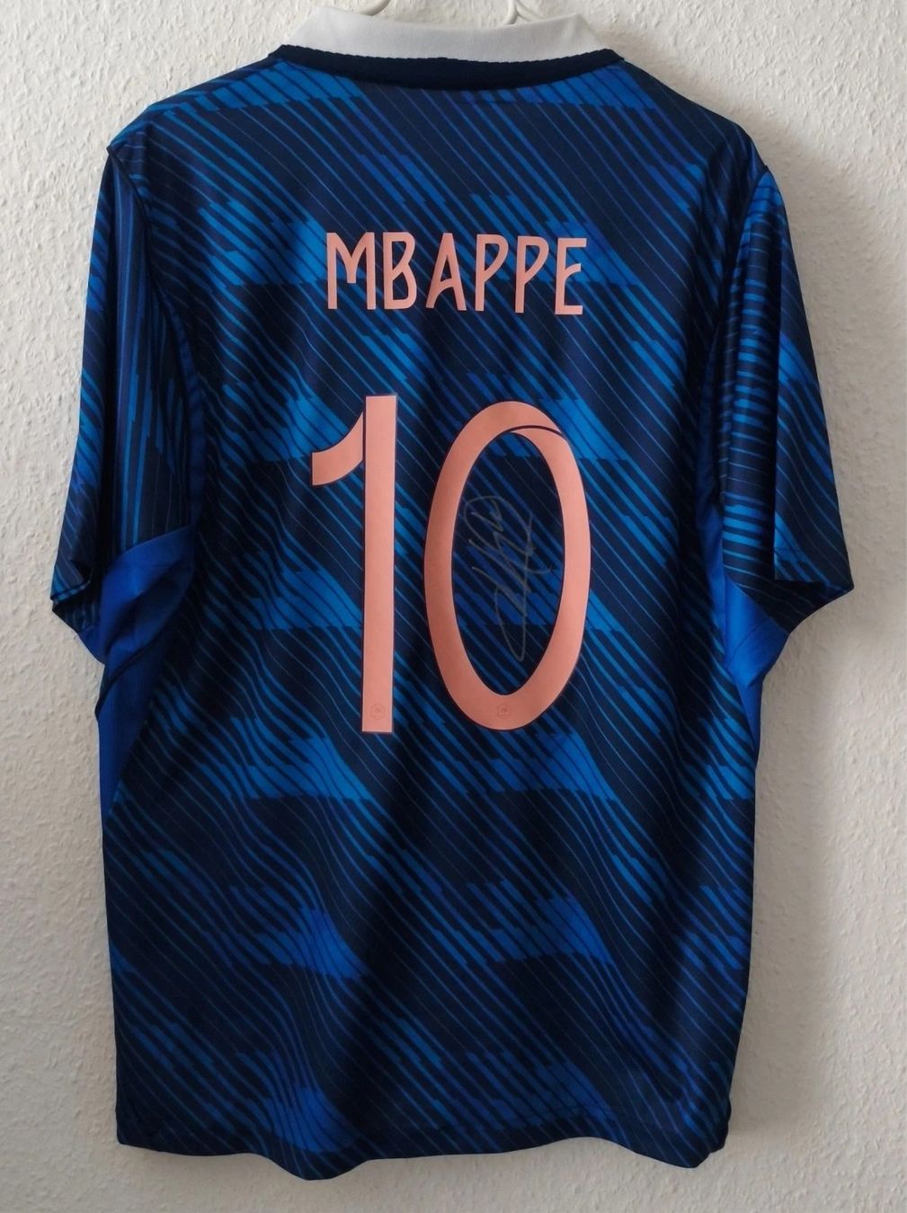 Nike Leibchen & Hosen: Kylian Mbappe - Frankreich Home 2026 Trikot - Signiert – Neu (gemäss Beschreibung) aus Massama/Queluz von Rogra2000