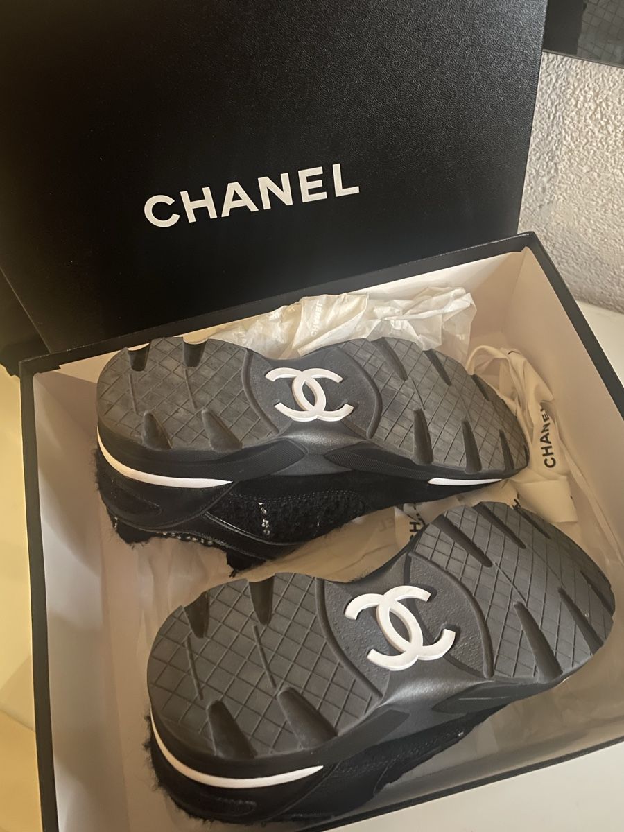 Chanel Scarpe da uomo: Chanel Tweet Sneaker – Usato da Erlinsbach SO venduto da VWV1 3