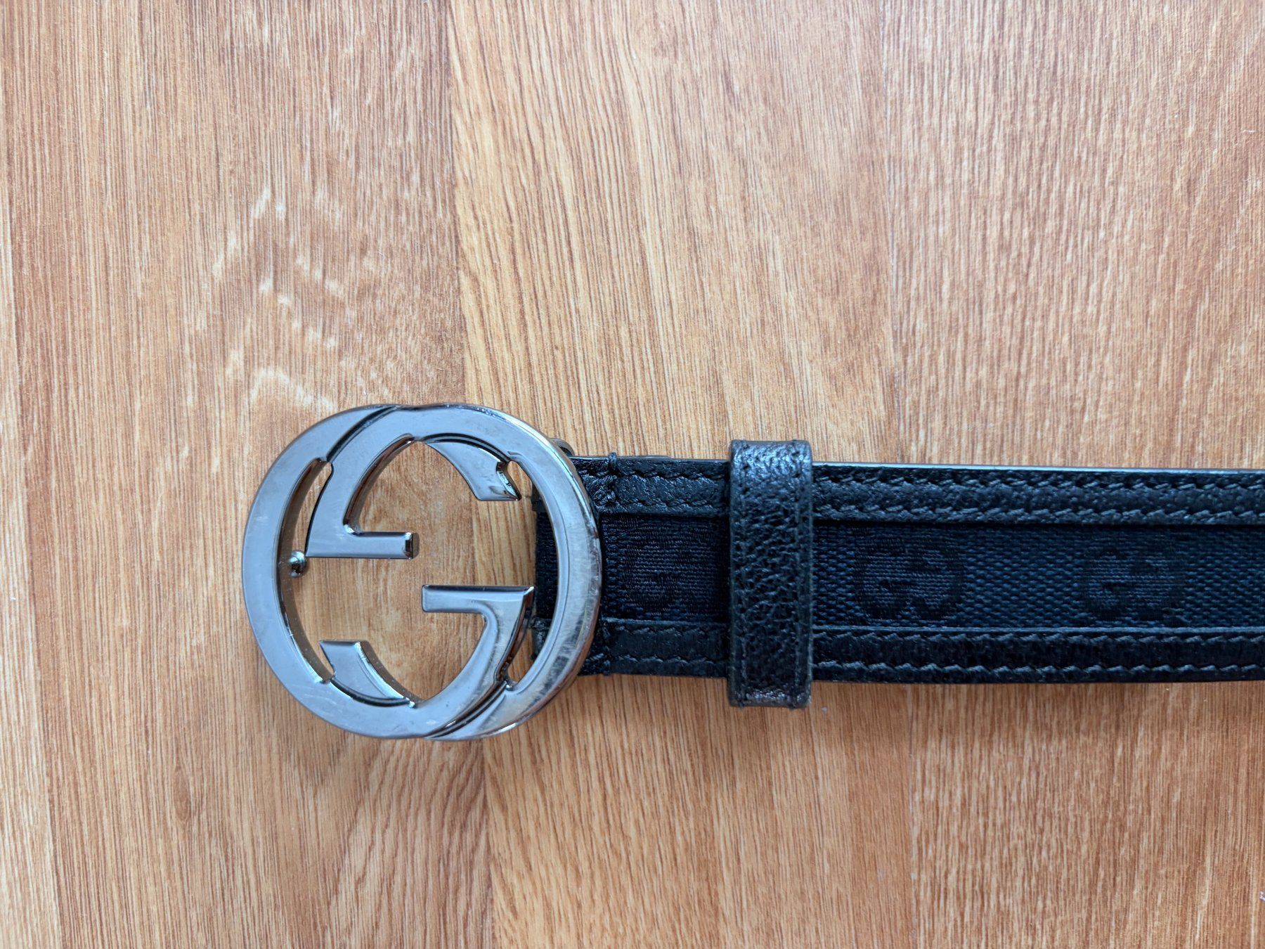 Gucci Cinture: Gucci Ledergürtel dunkelblau – Usato da Frick venduto da atr_wf8r