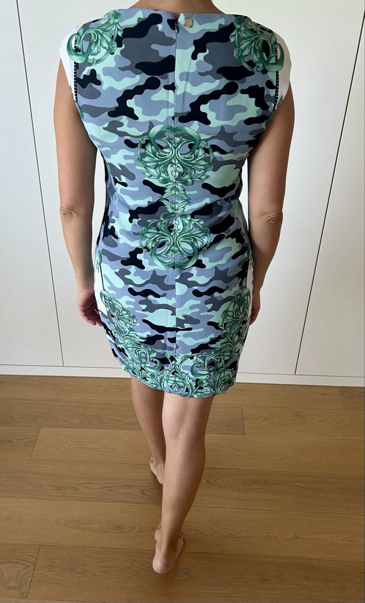Versace Kleider: Kleid mit Print Grösse S neuwertig – Neu (gemäss Beschreibung) aus Root von pem_xnw7 1