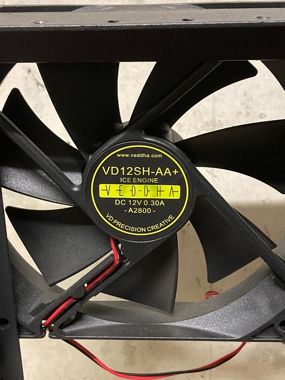 Mining Rig Open Air Frame +6x 120mm Lüfter Veddha Ice Engine (Gebraucht ...