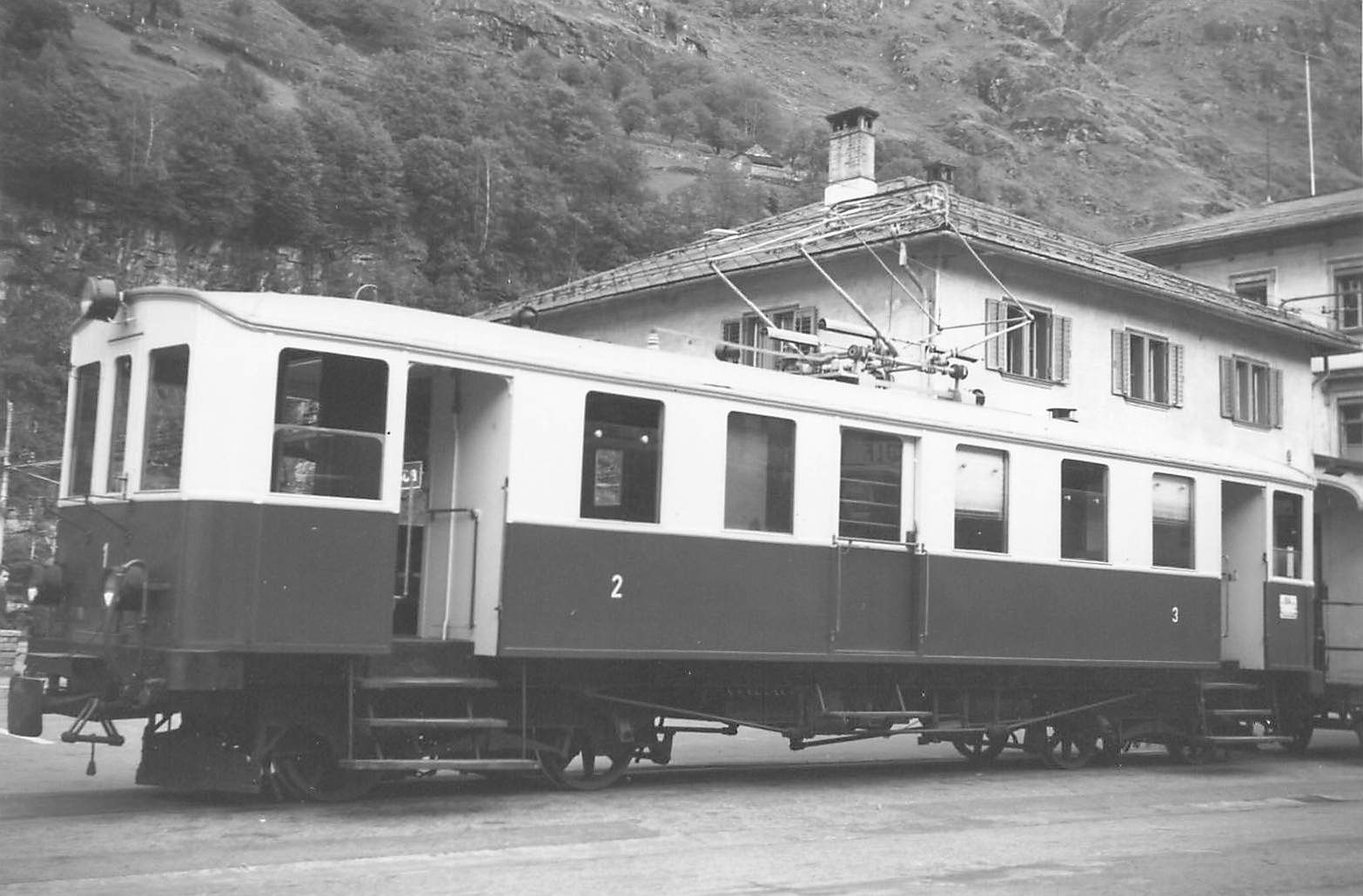 Cartoline postali: Biasca TI Biasca Acquarossa Bahn Triebwagen BA Nr. 2 – Usato da Biasca venduto da Blenio71