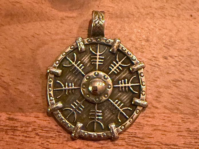 Ciondoli: Wikinger Anhänger "Vegvisir", Edelstahl – Nuovo (secondo la descrizione) da Gams venduto da Mariawicca 1