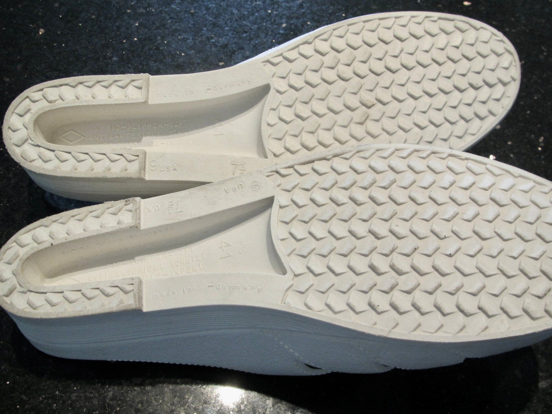 Scarpe da donna: CHAUSSURES DE BAIN FASHY ANTIBACTERIE – Usato da Murten venduto da Selliot 4