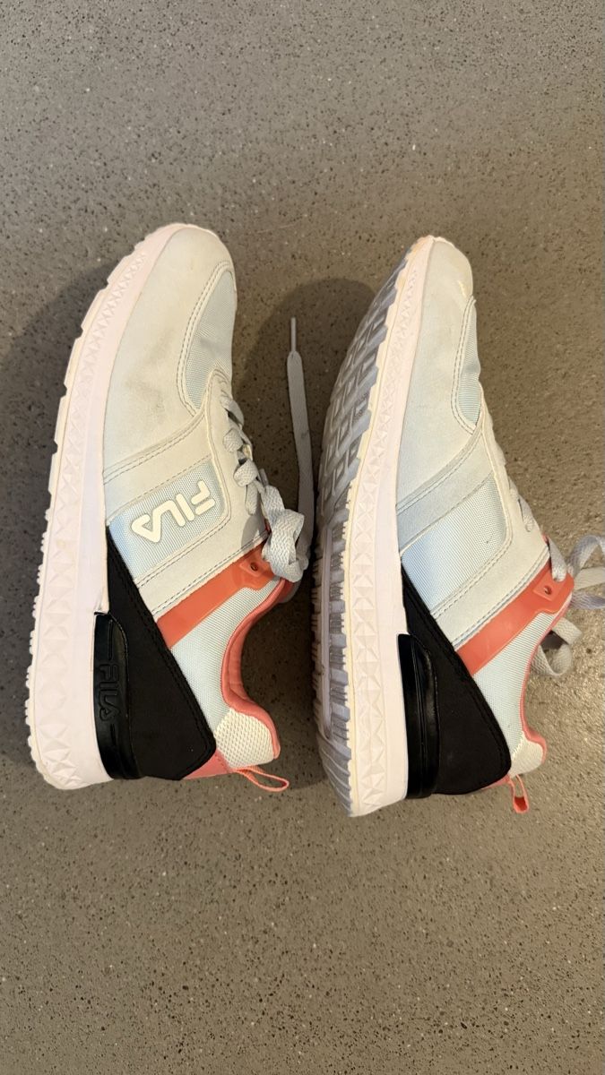 Fila Scarpe da donna: Fila Sneakers Damen 38 – Usato da Luzern venduto da mar_x96f 2