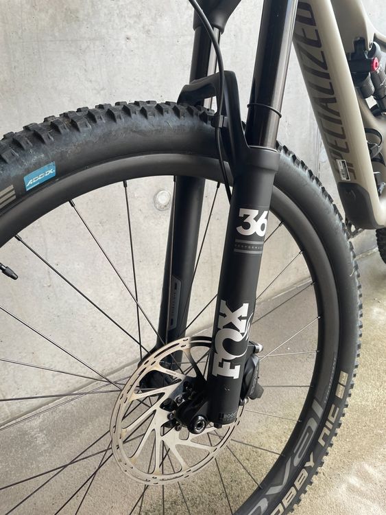 Specialized Stumpjumper Expert Carbon 29 Modell 2020 Kaufen auf
