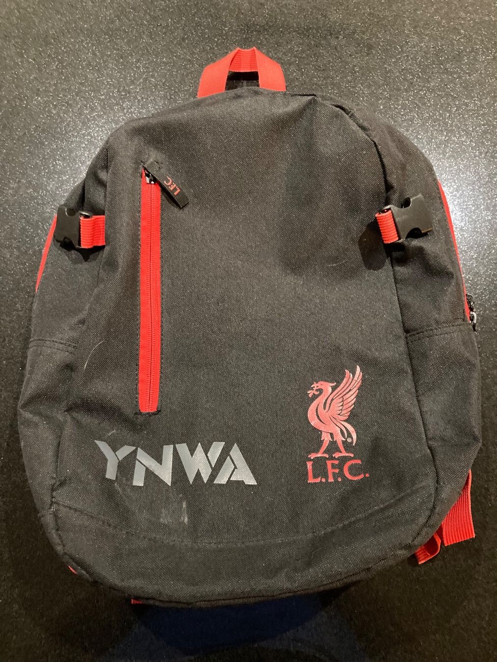Trikots: Rucksack Liverpool FC – Gebraucht aus Fällanden von