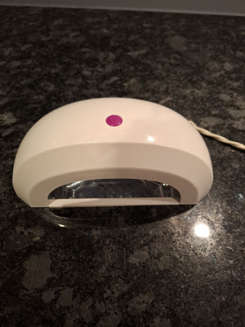 Lampade: Lampe UV LED pour ongles Essence – Usato da Neuchâtel venduto da FloKo88 1