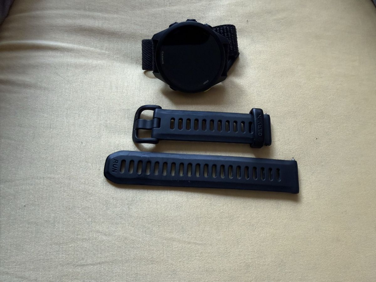 Garmin Smartwatch: Garmin Forerunner 70 43mm GPS Smartwatch Schwarz – Nuovo (secondo la descrizione) da Unterägeri venduto da Timo422662 3