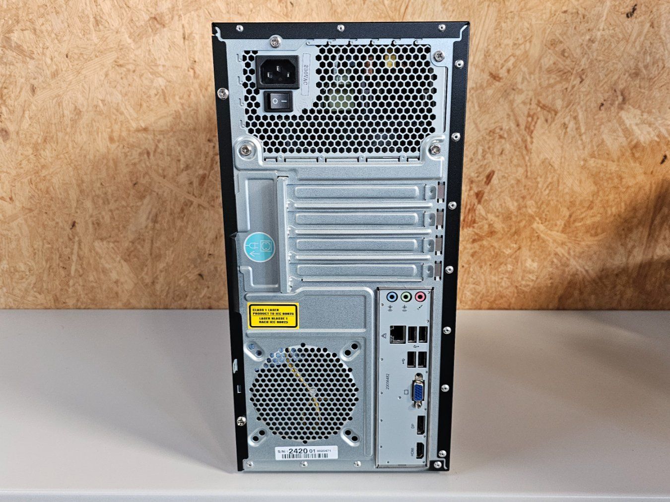 Medion PC: Medion Desktop-PC – Intel Core i3-4170, 4 GB RAM, Windows 10 – Usato da Koppigen venduto da Bracher_Mail-House 5