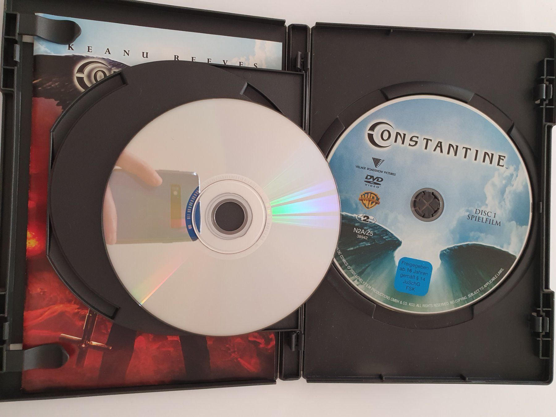 Tutti i DVDs: Keanu Reeves - Constantine – Usato da Oberdorf BL venduto da BaldenEagle 2