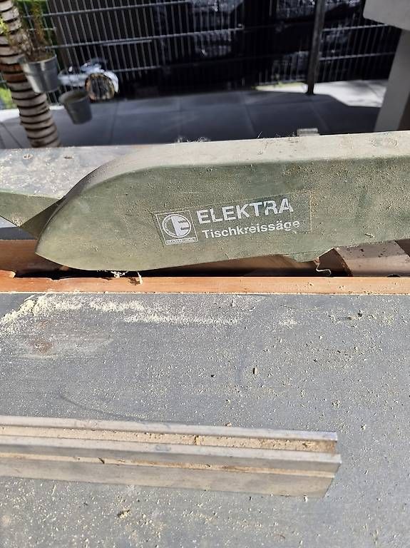 Tutti gli attrezzi: Holzfräse (aus Hausräumung) – Usato da Felsberg venduto da premiumready