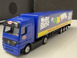 Sattelschlepper Mercedes-Benz Weisser Riese Henkel / HO