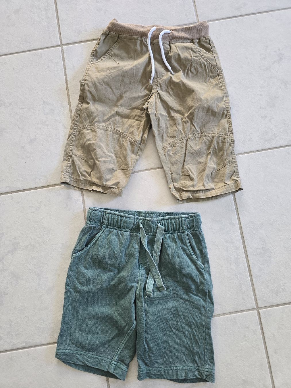 Pantalons: Hose Gr 122 – D'occasion à Lostorf par Venice16