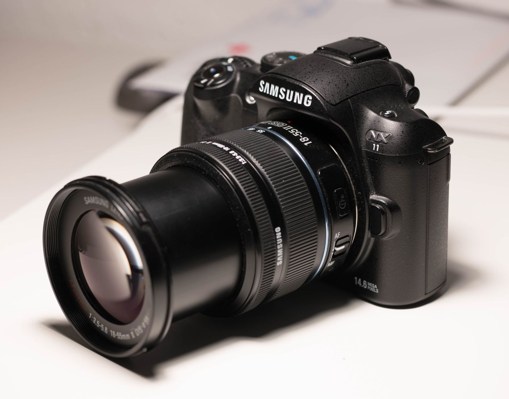 Samsung Fotocamera: Samsung NX11 Digitalkamera + 18-55mm Objektiv – Usato da Thörishaus venduto da vintagger