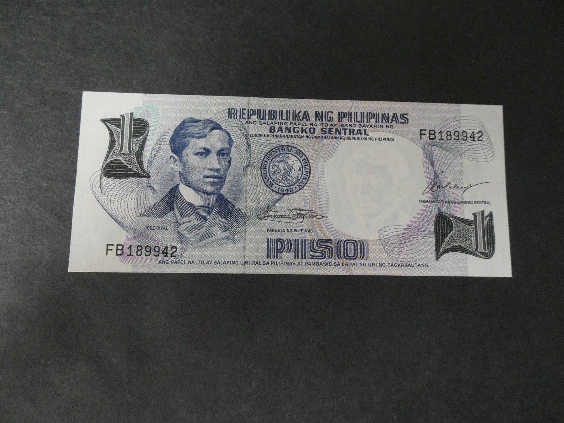 Banconote: Philippinen, 1 Piso   ungefaltet – Usato da Hinterforst venduto da Rohusri