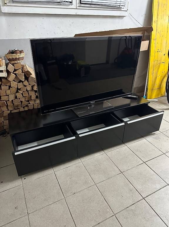 Pfister Mobili TV: Sideboard Schwarz mt 3 Schubladen – Usato da Goldach venduto da Privitec 2