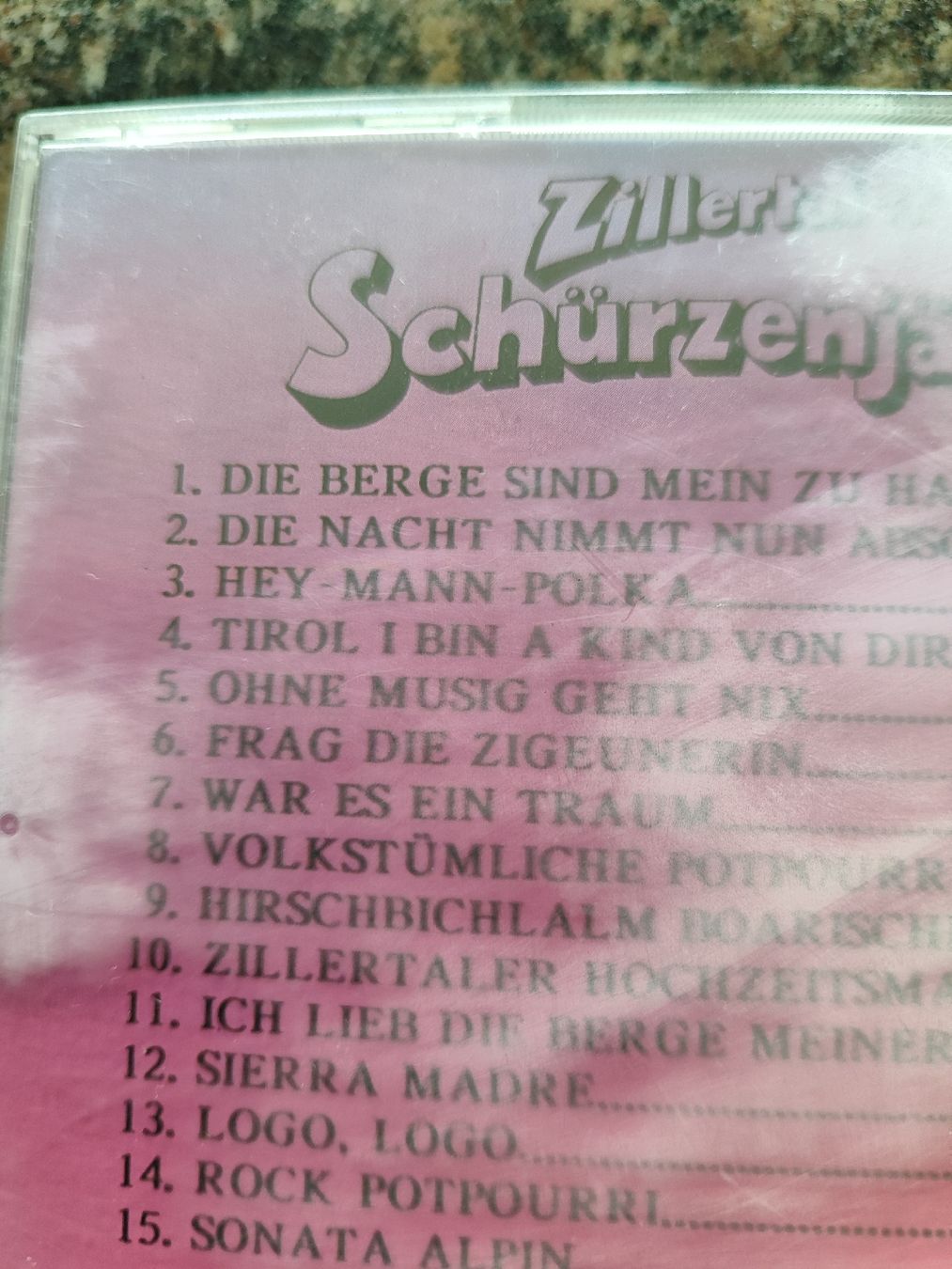 CD: CD, Zillertaler Schürzenjäger  – Usato da Madiswil venduto da marmotte63 3