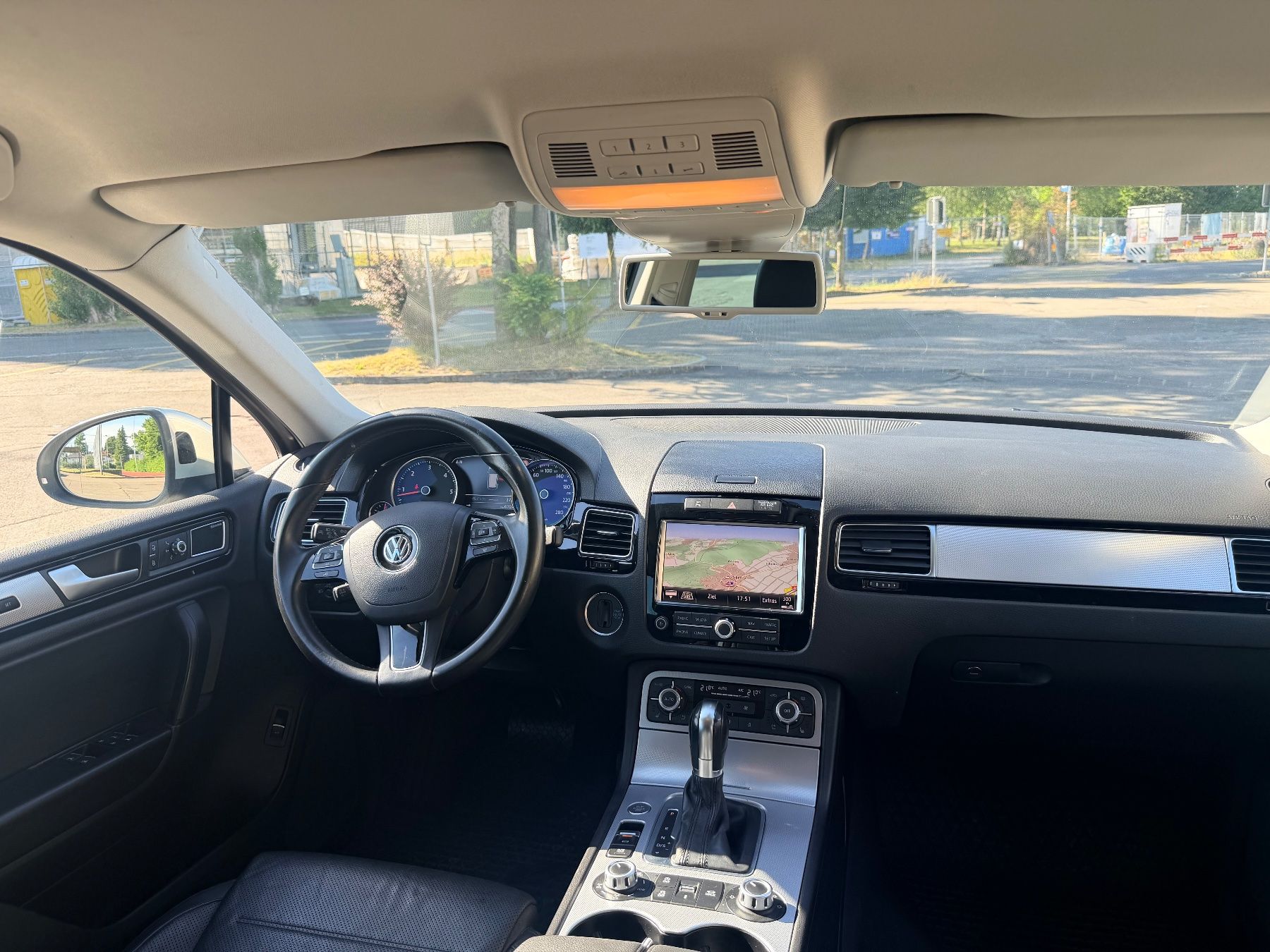 VW Automobili: Vw Touareg 3.0 Tdi – Usato da Holziken venduto da MOT_Savic 4