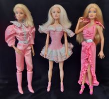 Barbie's in retro 80er/90er-Outfits
