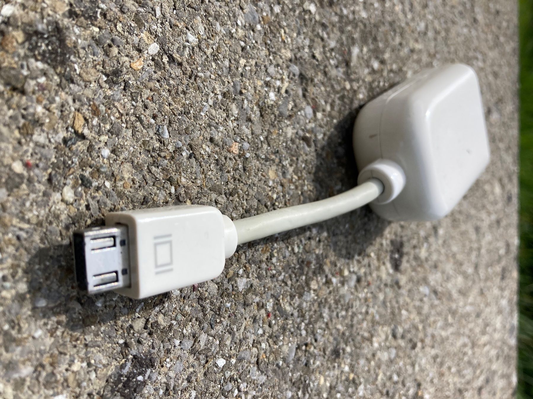 Apple Unità & Adattatore: Apple Mini-DisplayPort zu Composite-Video Adapter – Usato da Seuzach venduto da foifer 1