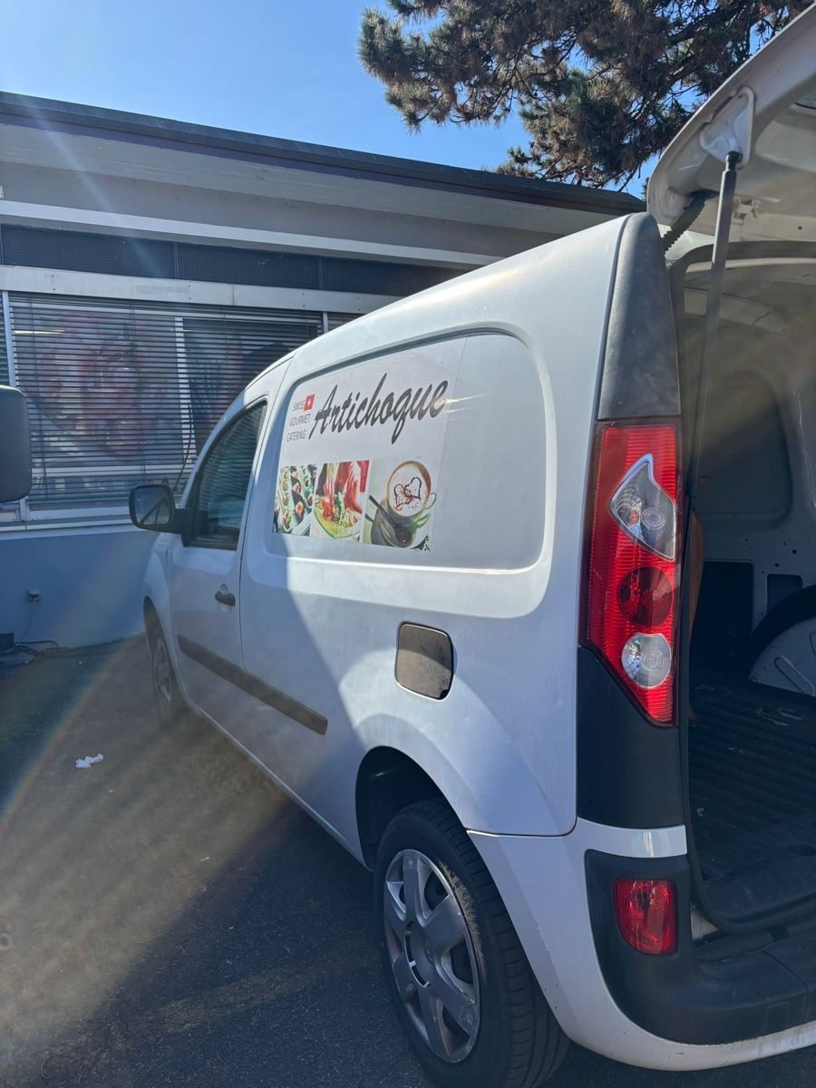Renault Automobili: Renault Kangoo – Usato da Dübendorf venduto da tay_jcn7 4