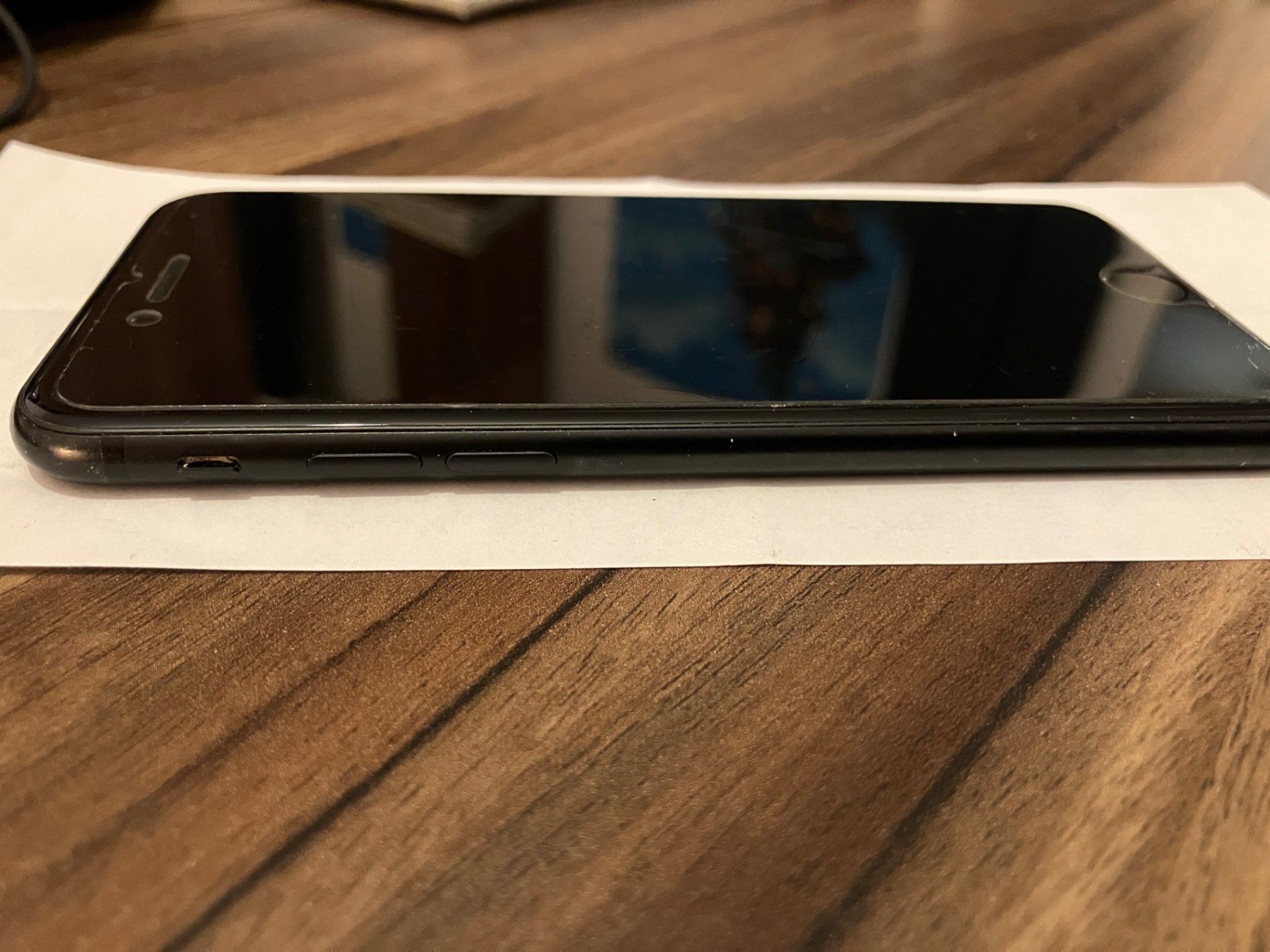 Apple Portables: iPhone SE 2. Gen 2020 64GB – D'occasion à Zürich par Claud130 3