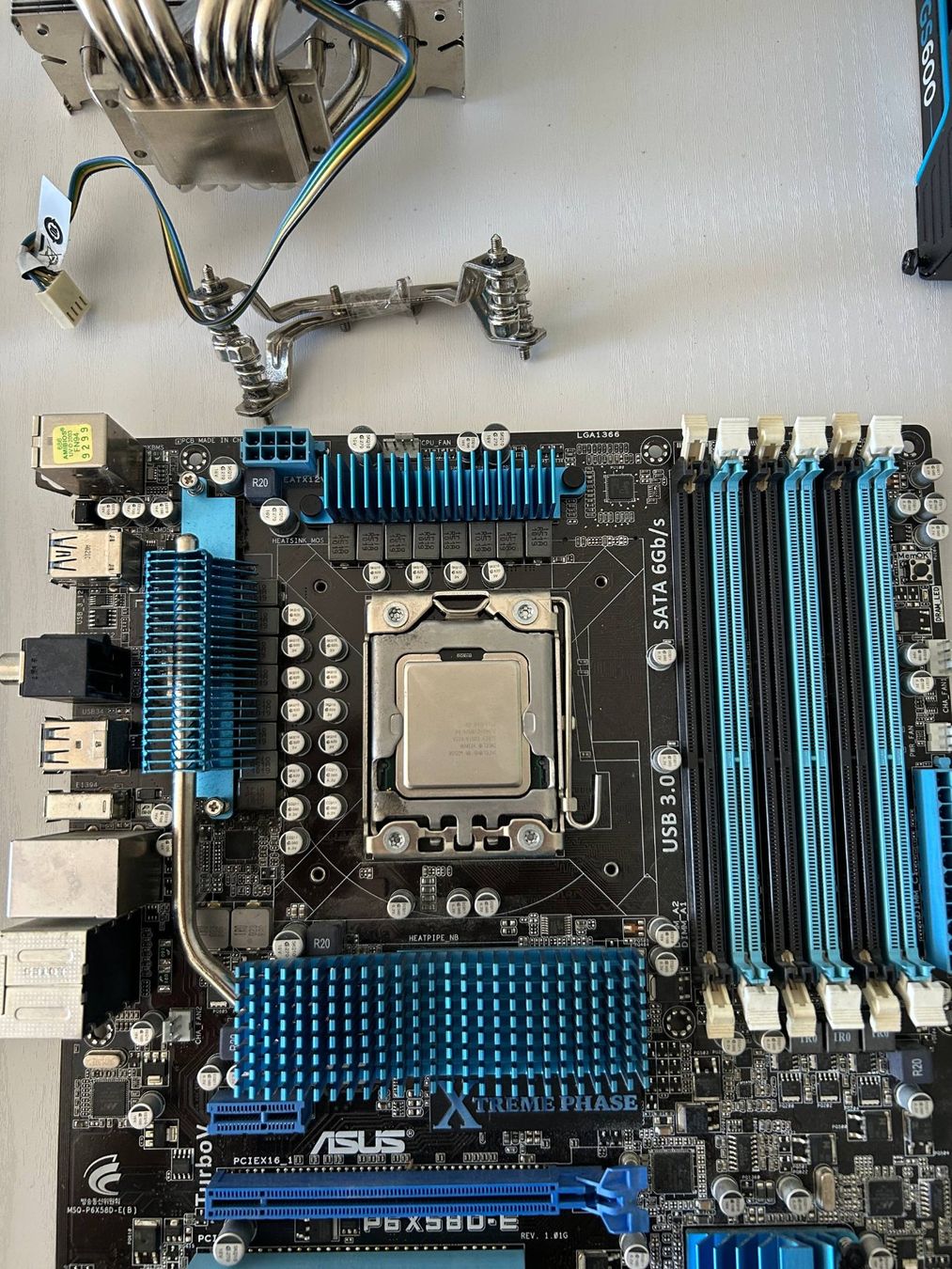 Asus PC: PC Komplett-Set ASUS X58 + Xeon + RAM + GPU – Usato da Zürich venduto da mozii 1