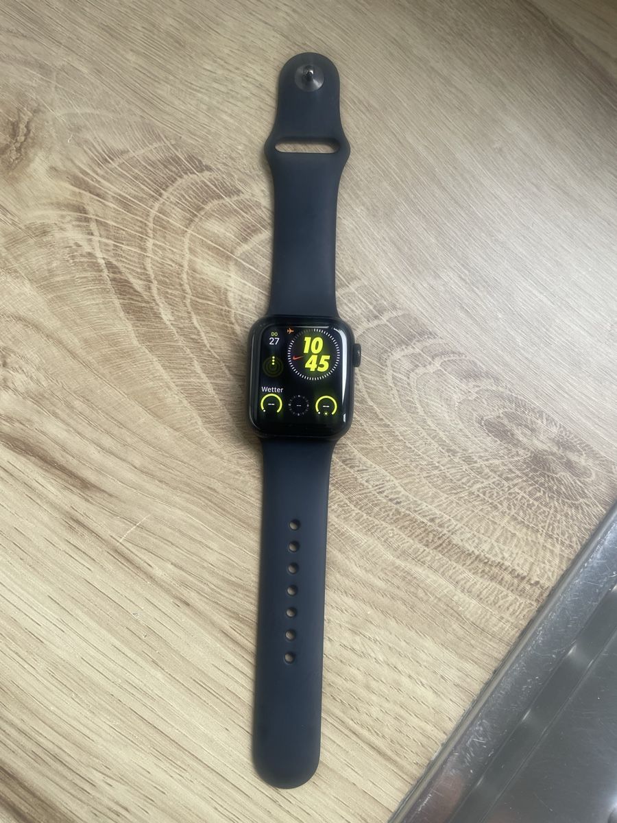 Apple Smartwatch: Apple Watch SE 40mm – Usato da Allschwil venduto da josama