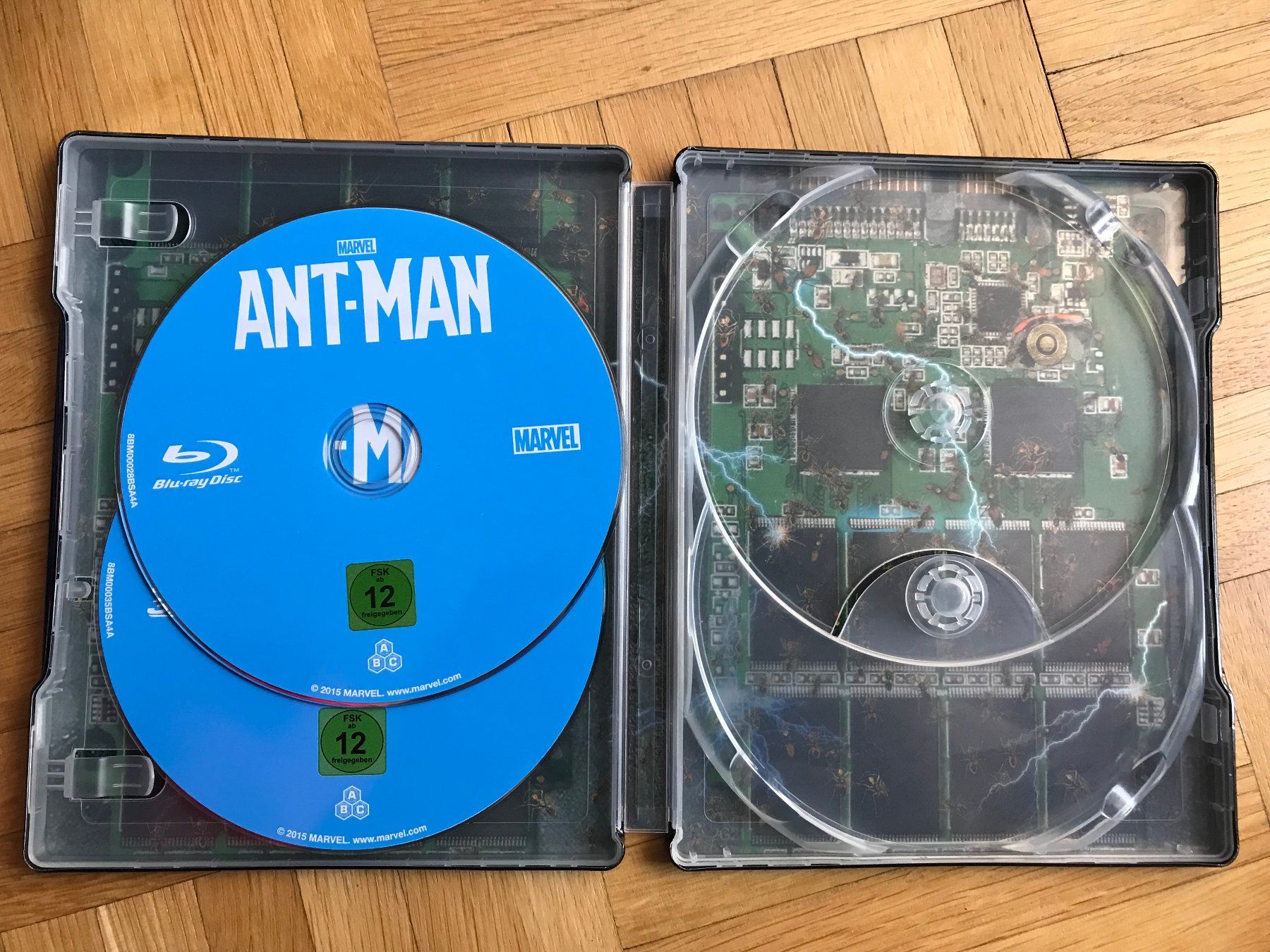 Alle DVDs: Ant-Man - Steelbook - Blu-ray + Blu-ray 3D – Gebraucht aus Zürich von Malcom 2
