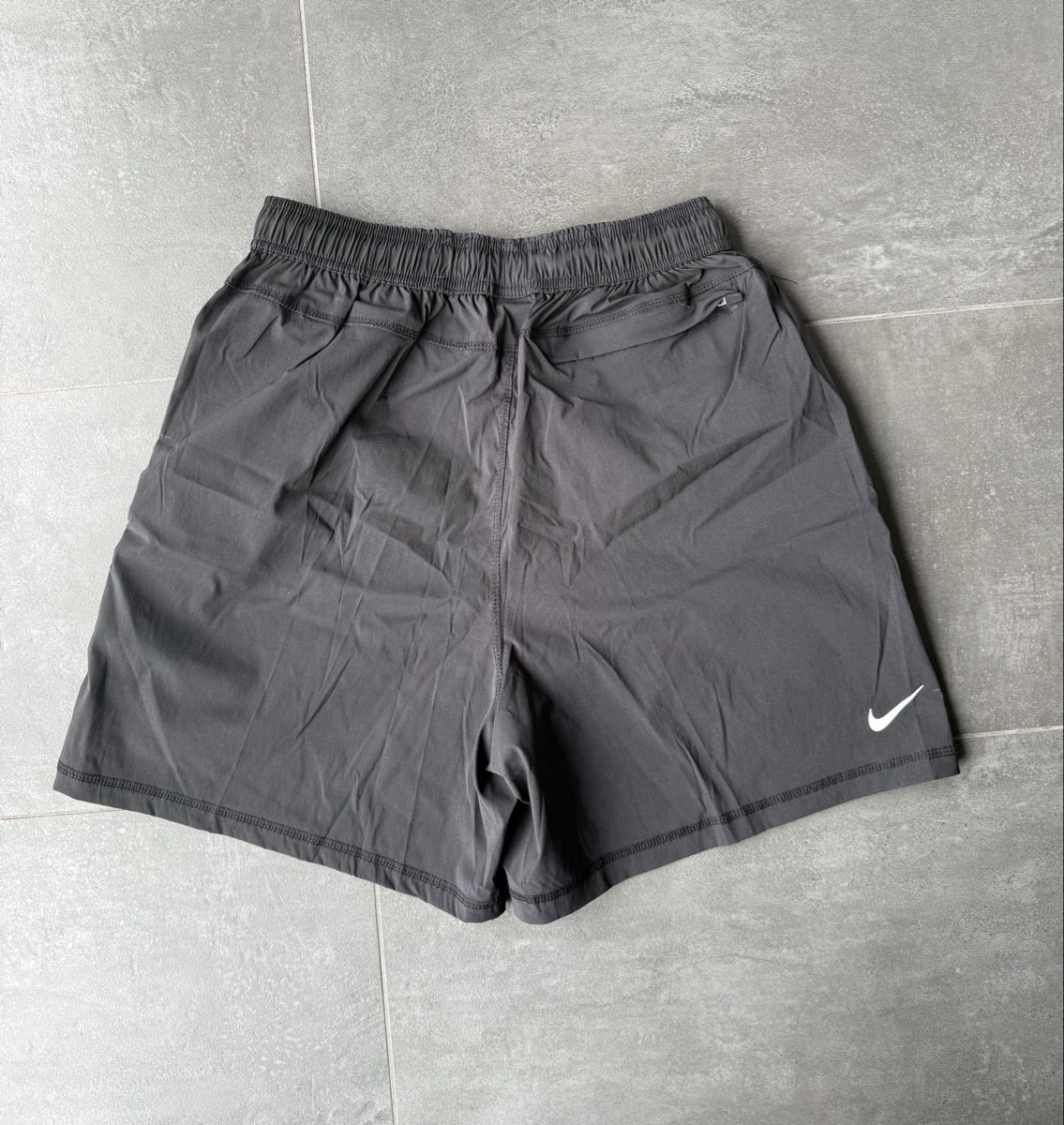 Nike Pantaloni: Short Nike x Stussy – Nuovo (secondo la descrizione) da Villars-le-Terroir venduto da ale_c79d 1