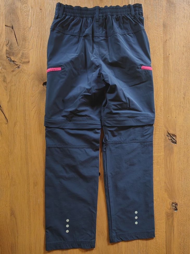 Trollkids Pantaloni: Wanderhose Zip-Off von Trollkids Gr. 152 – Usato da Lostorf venduto da prikyb 1