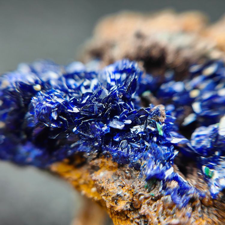 Angebot! AZURIT mit MALACHIT SELTENE Kristalle, Top Qualität Kaufen