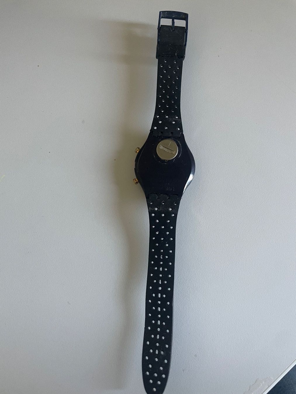 Swatch Orologi: Swatch Uhr dunkelblau Damen – Usato da Volketswil venduto da n_r_5gdf 2