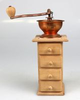 Gewürzmühle aus Holz & Kupfer