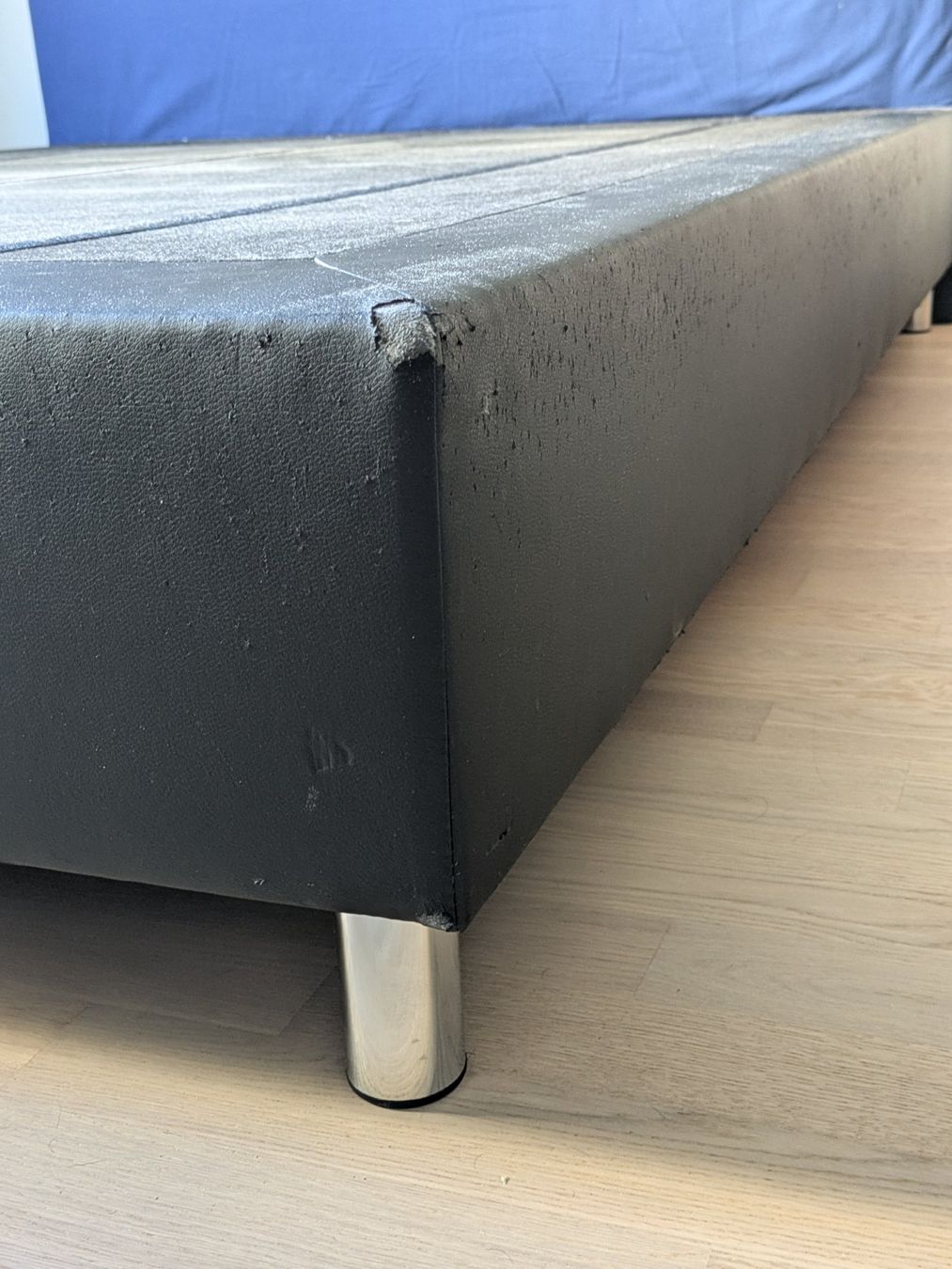 Betten: Boxspring-Bettgestell, schwarz, 160x200cm – Gebraucht aus Glattpark(Opfikon) von ricalves 2