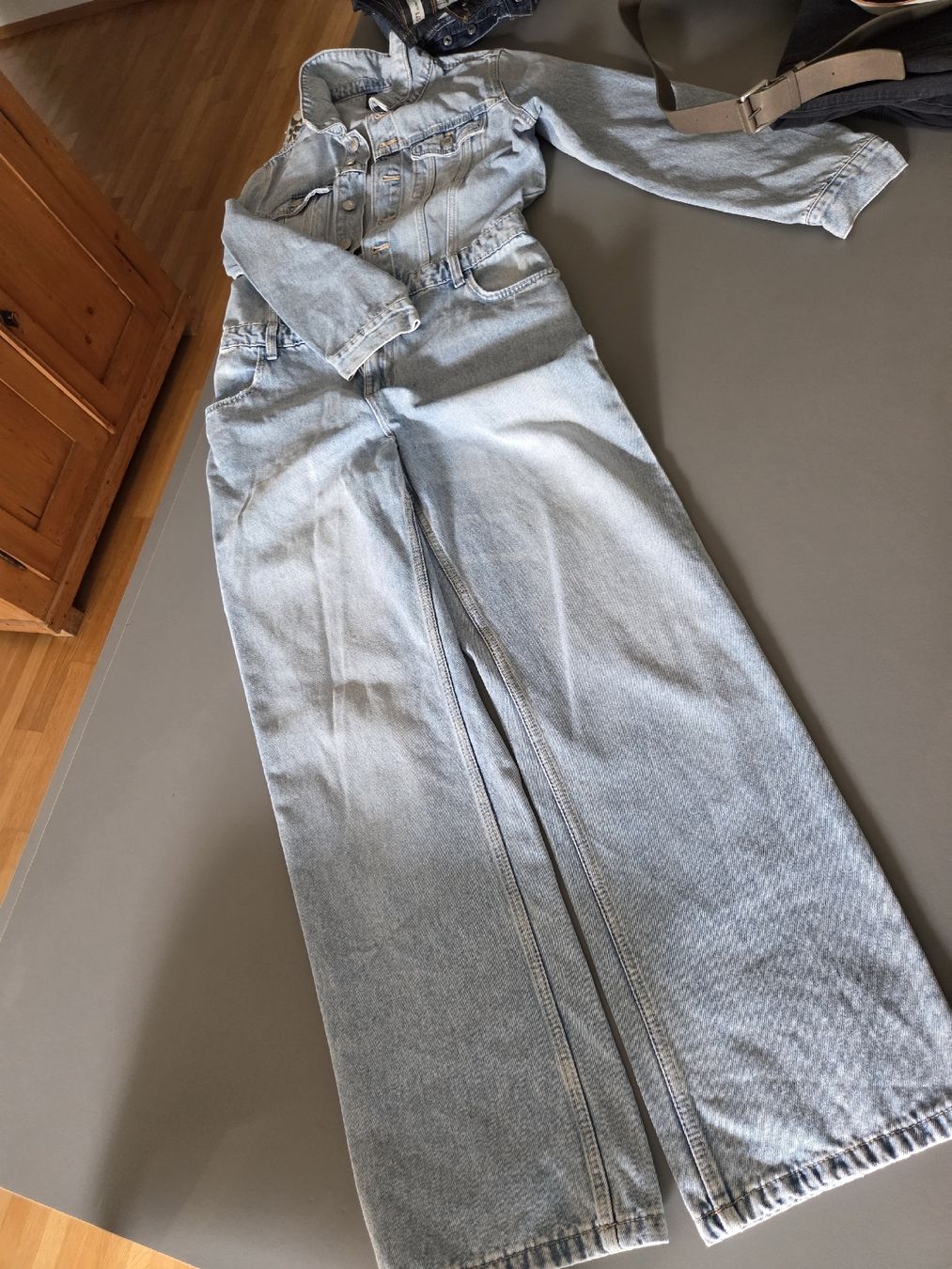 Jumpsuits: Denim Overall FB Sister Grösse 38/40 – D'occasion à Hünenberg See par Atsemet 2