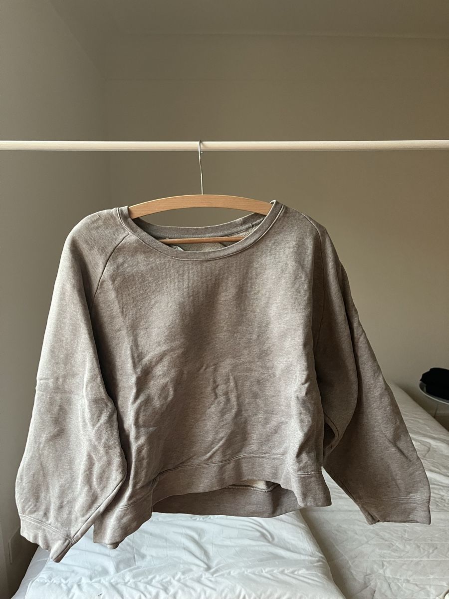 Maglioni & Felpe: breiter Pullover American Vintage beige Grösse S – Usato da Zürich venduto da vitobossha