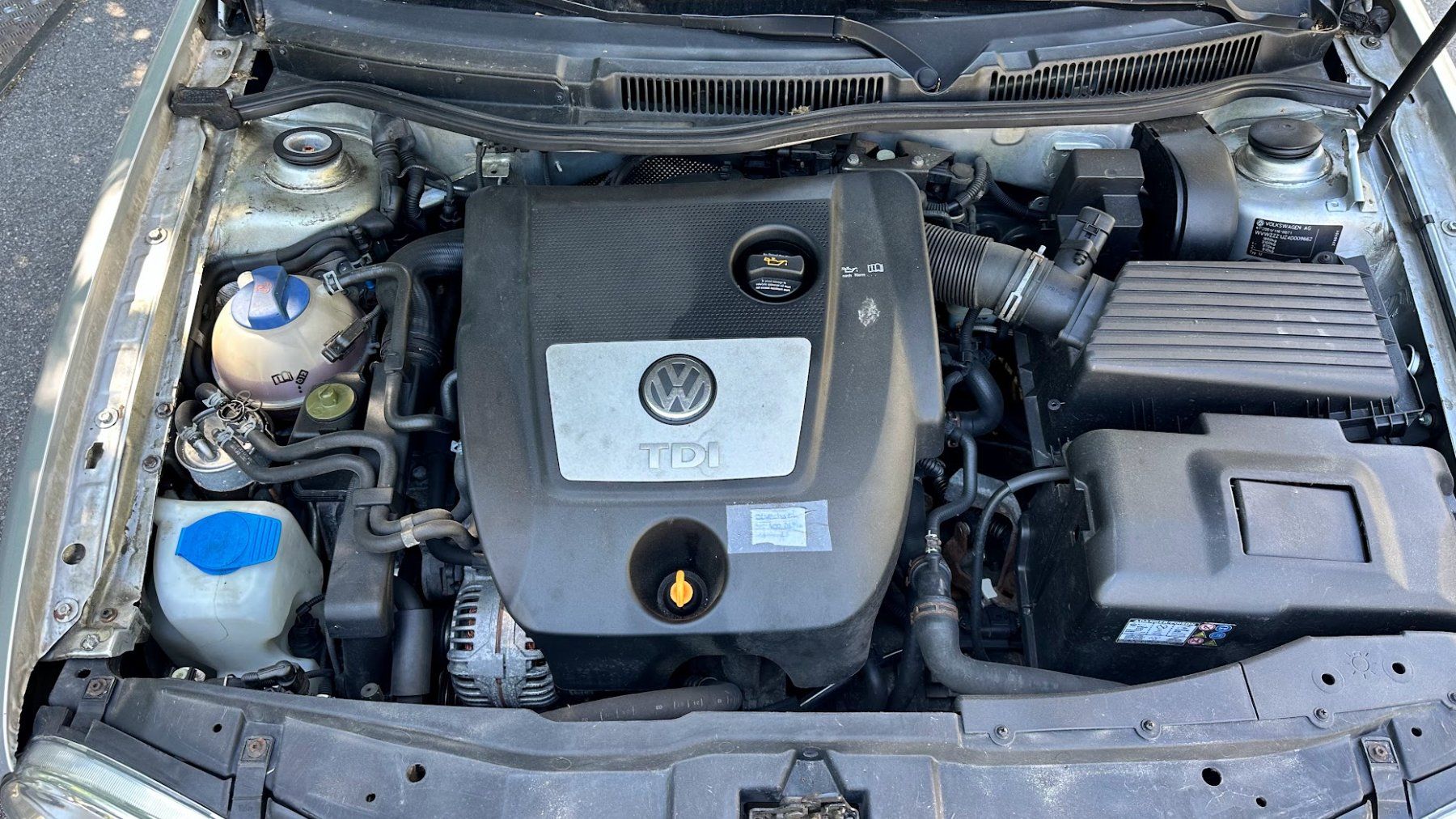 VW Automobili: VW Golf IV 1.9 | MFK 01/2028 | Klima | DAB+ & Bluetooth – Usato da Bern venduto da Samueu 3