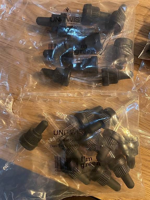 Laborzubehör: Braunglasflaschen 20 ml mit Verschlüssen – Neu (gemäss Beschreibung) aus Rüschegg Heubach von sharky81 1