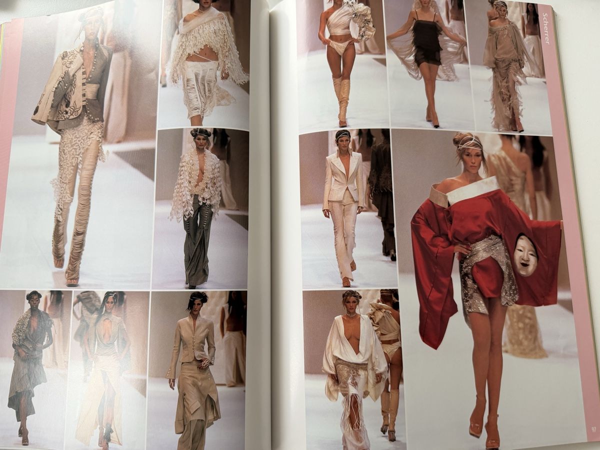 Zeitschriften & Magazine: gap PRESS Haute Couture 2002 Spring/Summer magazin – Gebraucht aus Winterthur von tat_ky5h 9