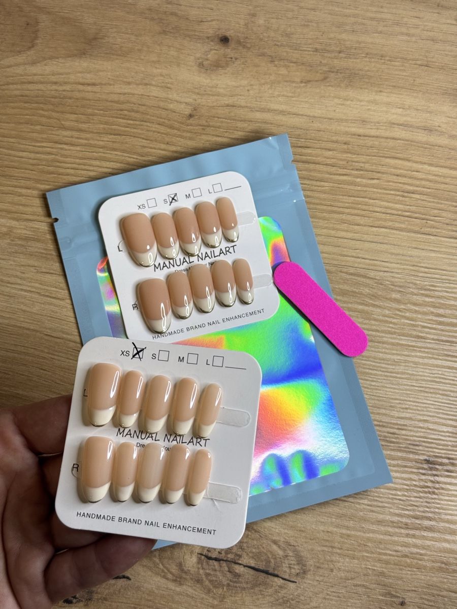 Unghie finte: Lot de 20 faux ongles – Nuovo e nell'imballaggio originale da Châtel-St-Denis venduto da Montclair_Swiss 1