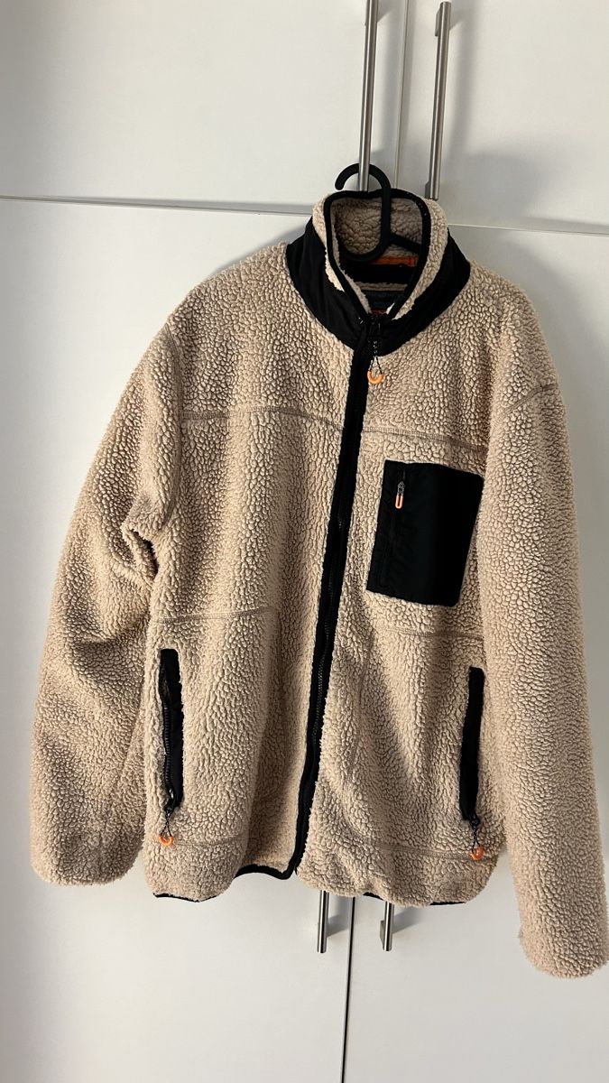 Pullover & Sweatshirts: Cooler Fleece Pullover Grösse L – Gebraucht aus Basel von Tshabajuju