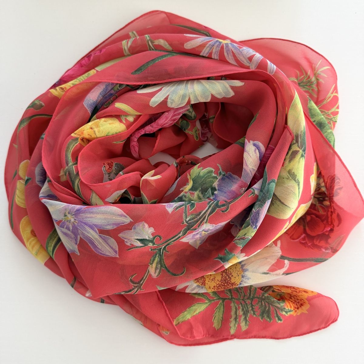Fabric Frontline Foulards & écharpes: FABRIC FRONTLINE Large Silk Scarf – Neuf (Voir description) à Emmen par Avviivva_Com2023 7