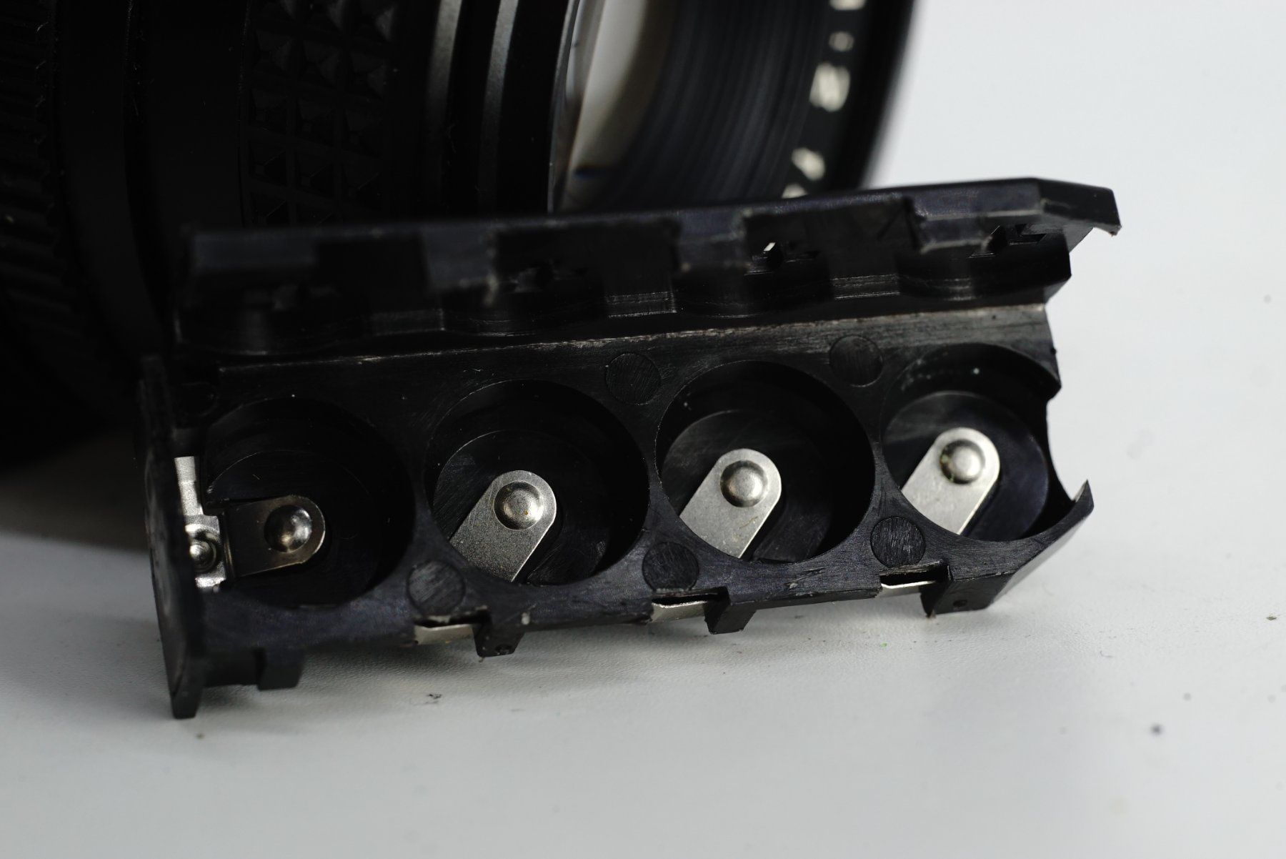 Mamiya Fotocamera: Mamiya ZE mit Objektiv mit kleinem Mangel – Usato da Bischofszell venduto da Blende2 7