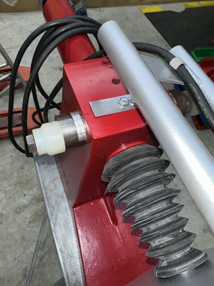 Schleifen & Polieren: Mähmesserschleifer Schleifgerät Rotax – Gebraucht aus Schwende von weesli 6