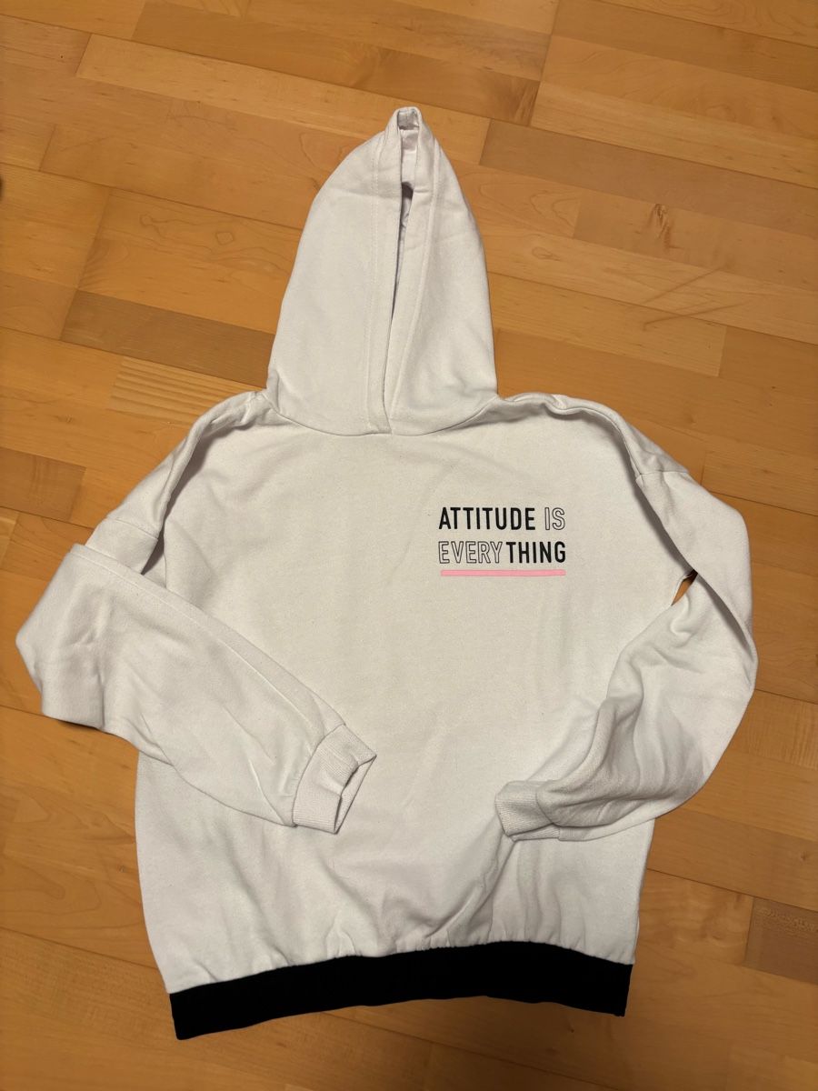 Pulls & Sweat-shirts: Kapuzenpulli  170/176 – D'occasion à Kesswil par Branca-01 1