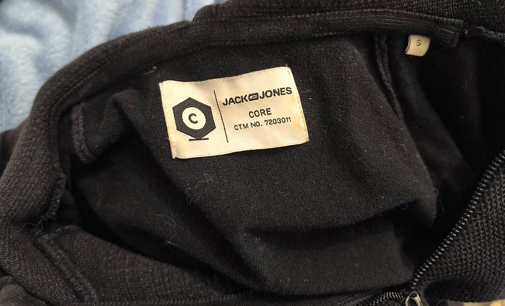 Maglioni & Felpe: Jack & Jones Core Kapuzenpullover - Größe S – Usato da Pully venduto da shulgin788 2